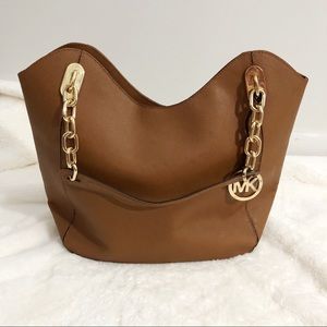 Michael Kors bag. Nice thick material.